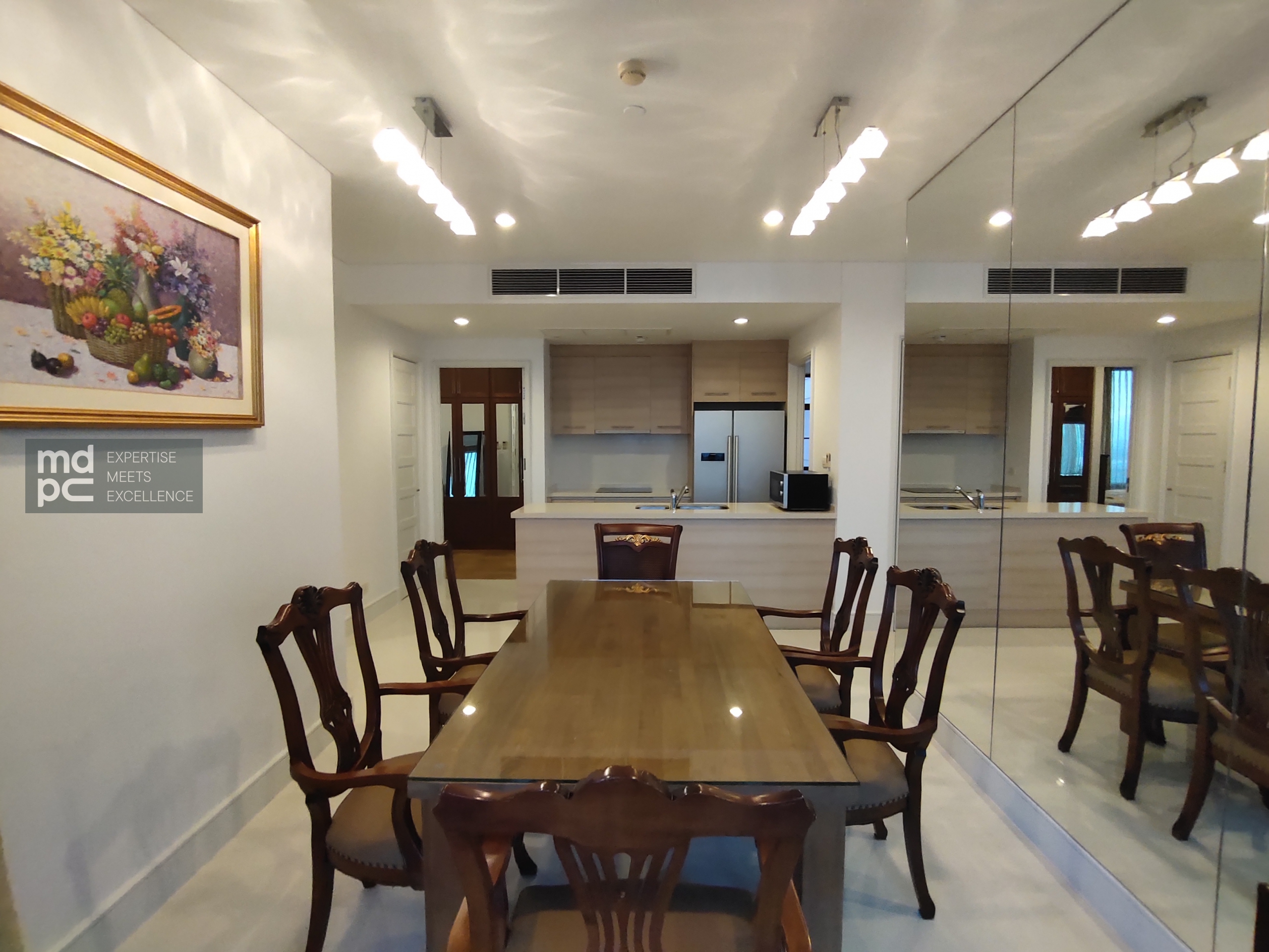 อกัสตัน สุขุมวิท 22